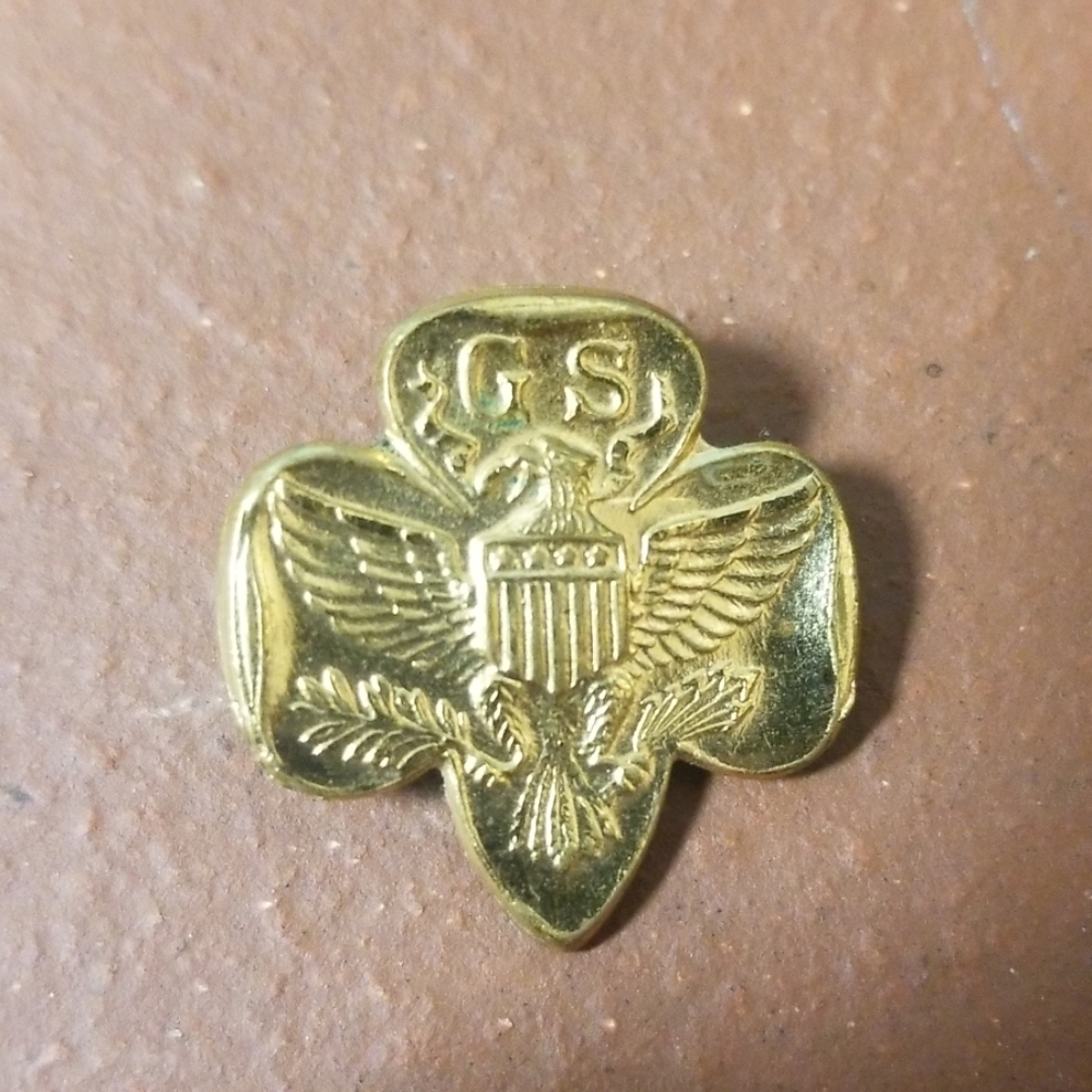 Vintage American eagle Brooch